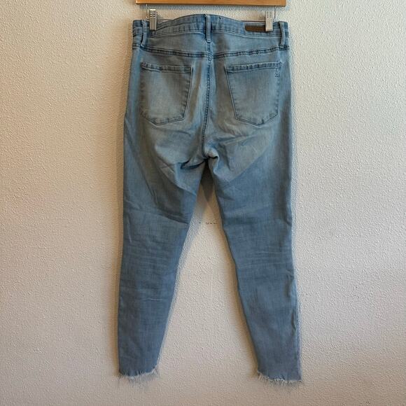 ๐ด Articles of Society Fringe-Hem Faded Jeans, Size 10 - Picture 8 of 10